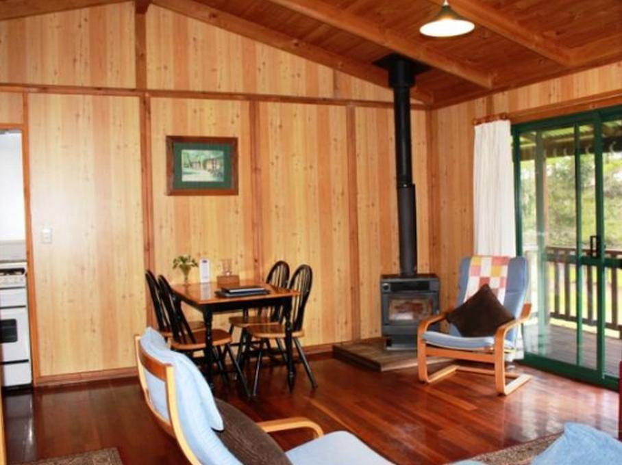Hawke Brook Chalets Pemberton Exterior photo